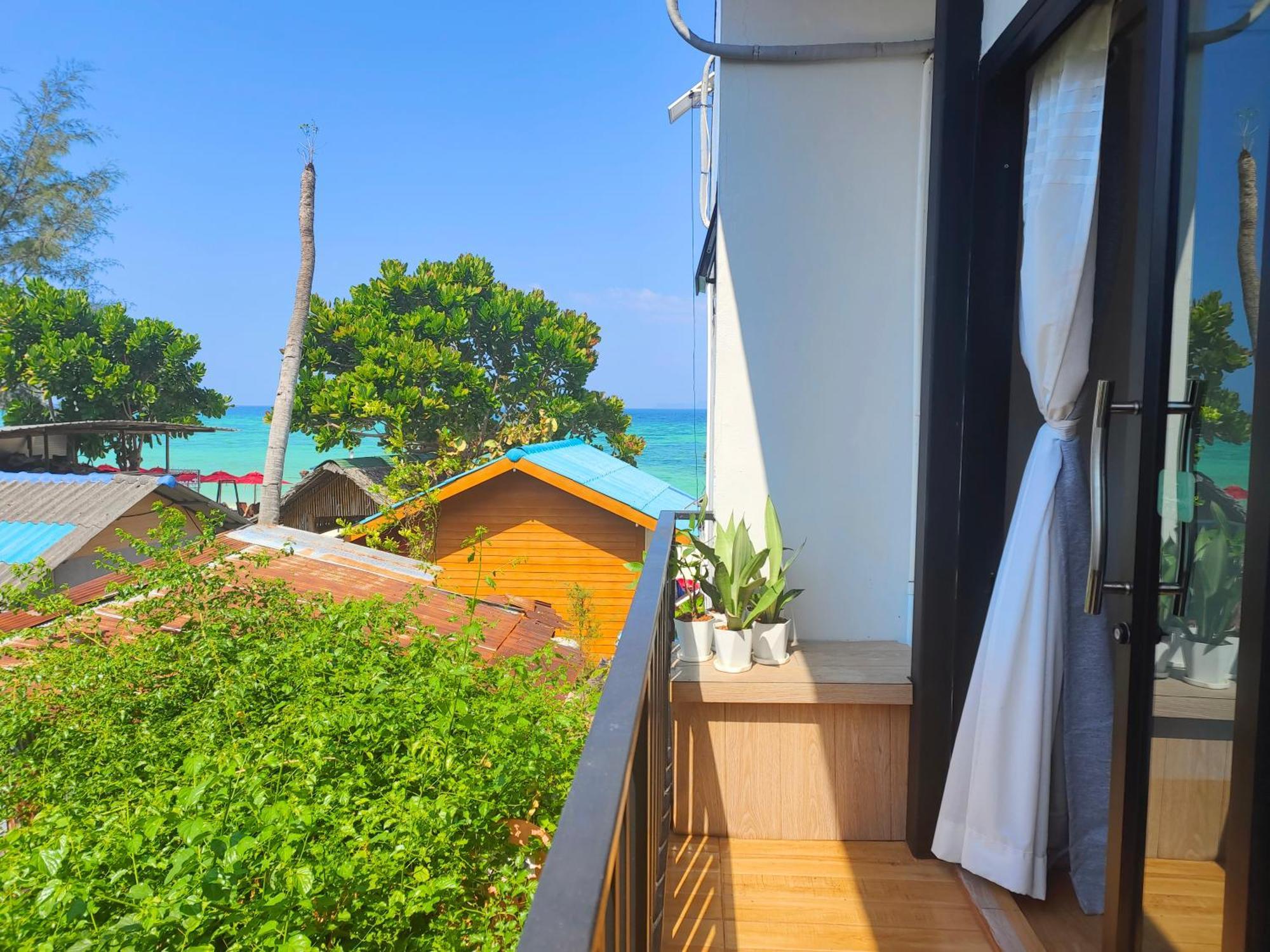 Lipe Sunrise Beach House Екстериор снимка